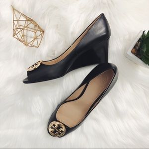 ✨BNIB✨ Tory Burch ‘Kara’ Wedge sz 8